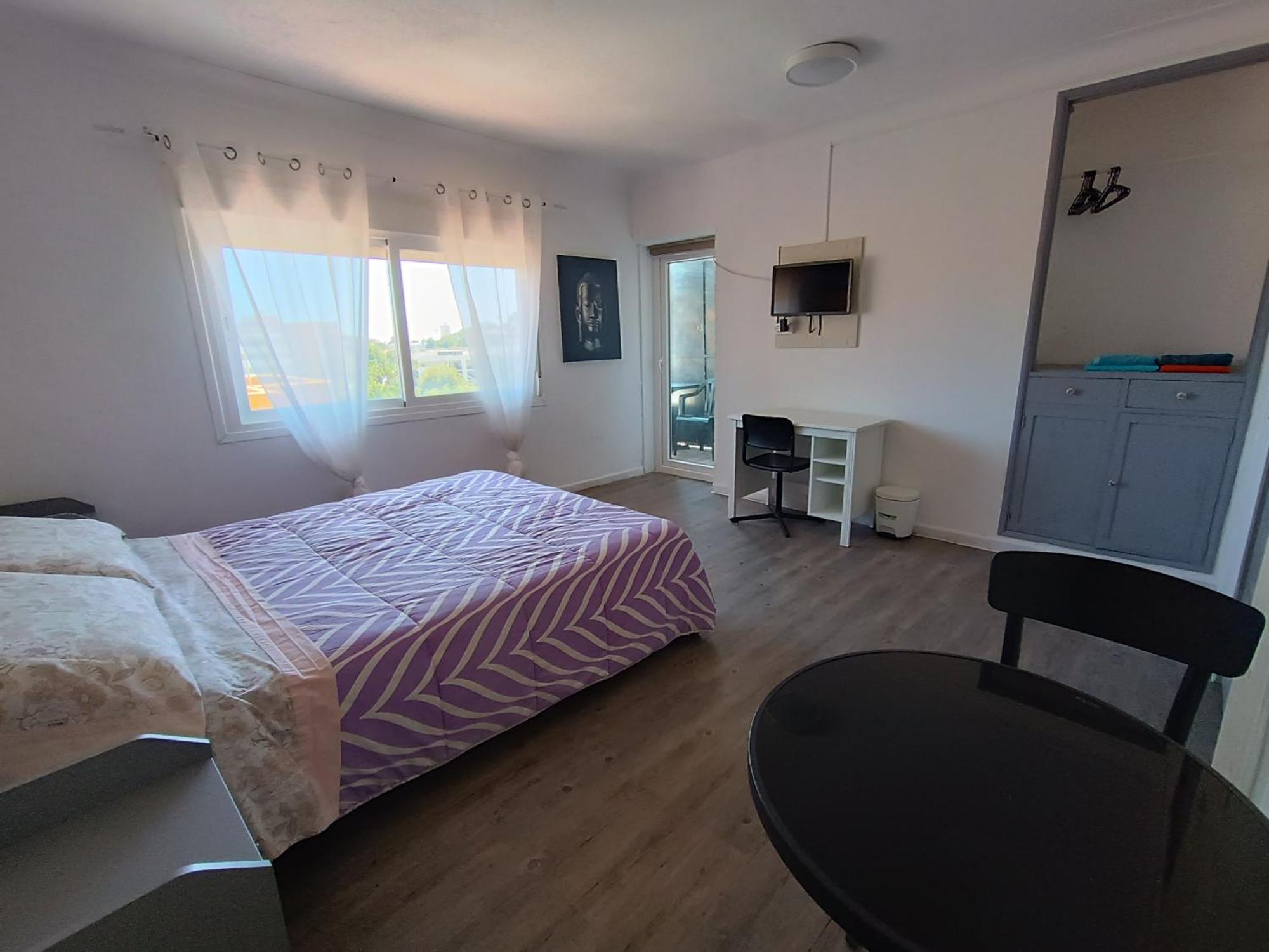 Hostal Belgica Palmanova Exteriör bild
