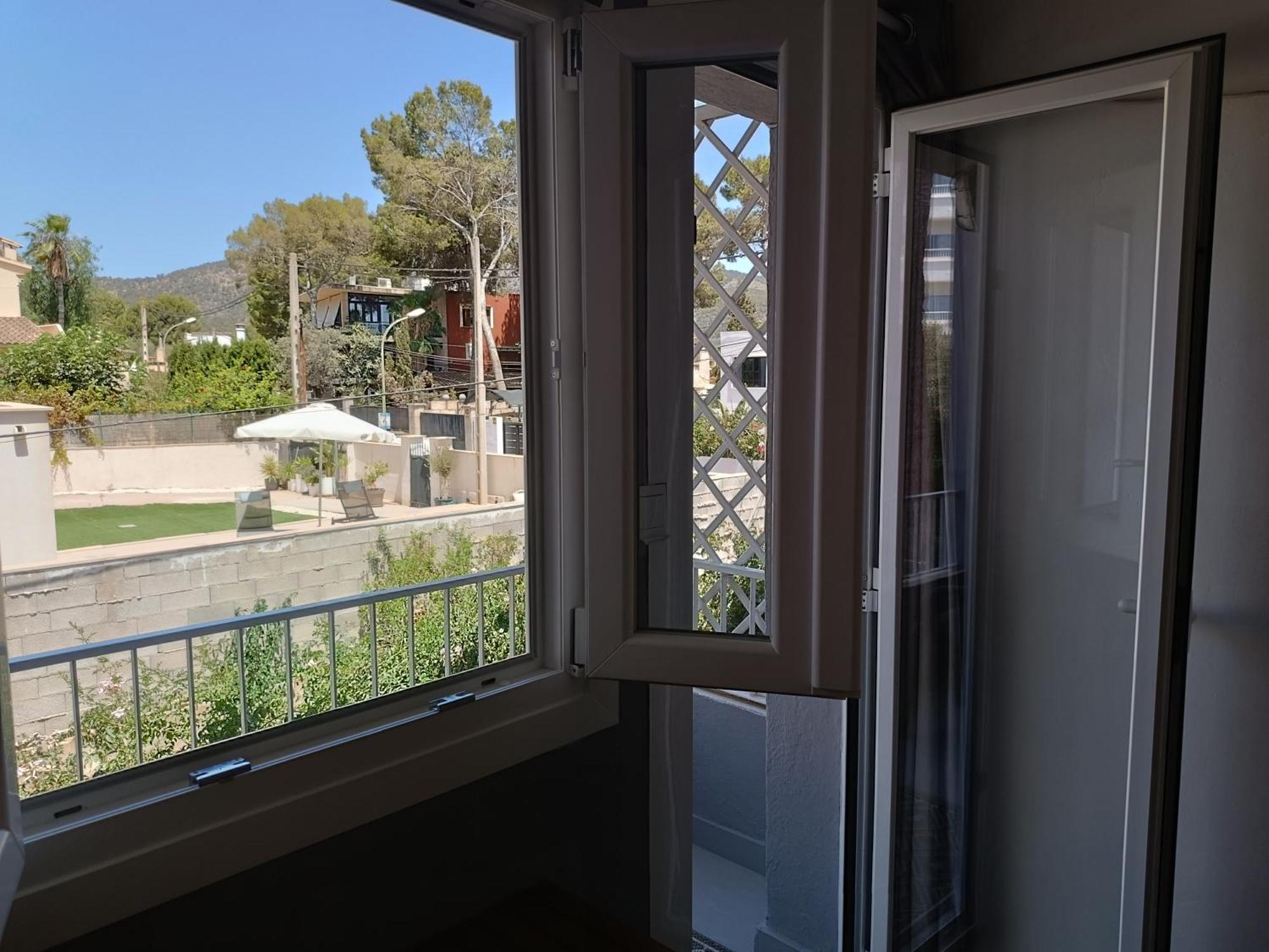 Hostal Belgica Palmanova Rum bild