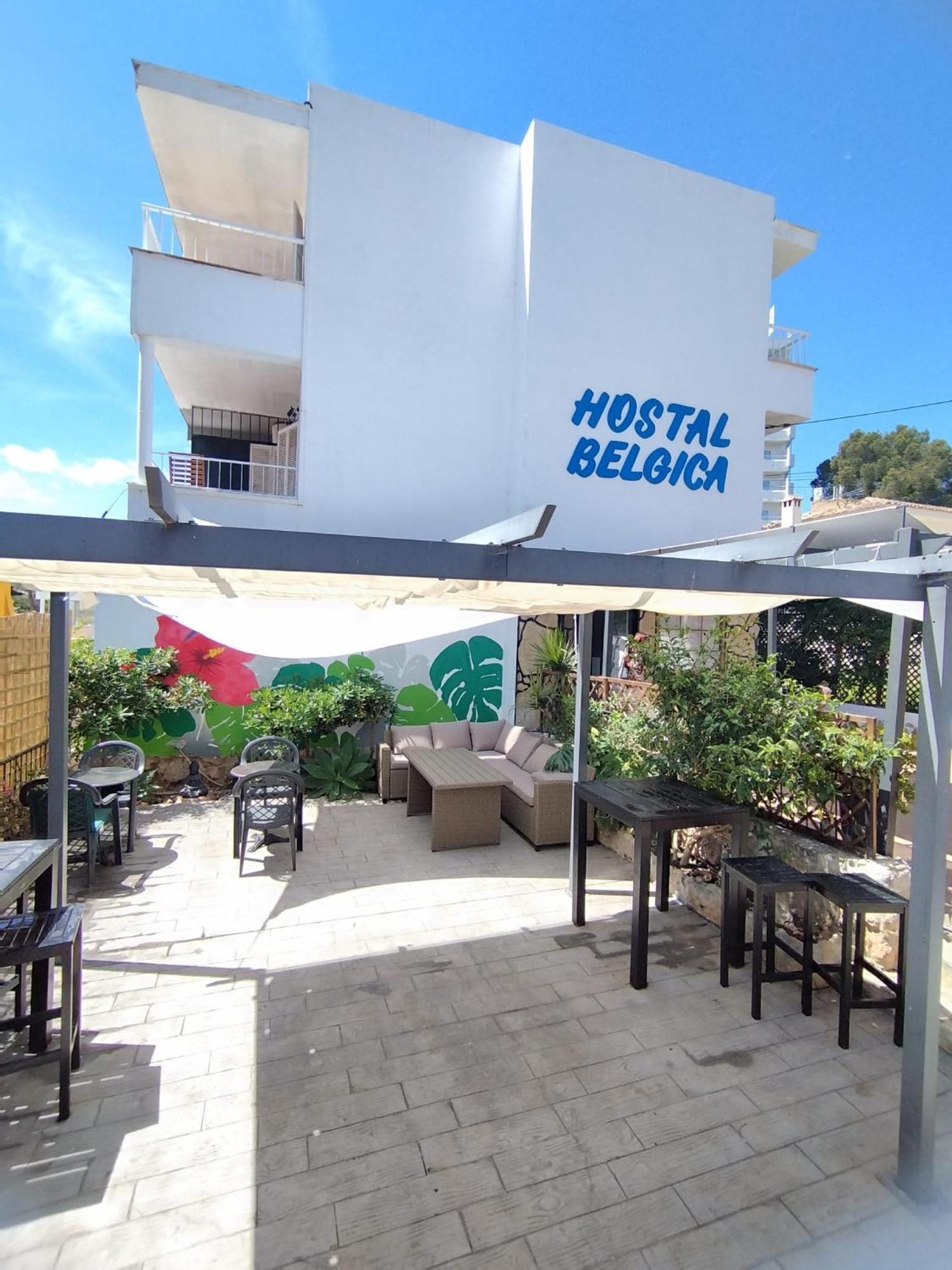 Hostal Belgica Palmanova Exteriör bild